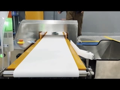 Machine de détection de métaux à bande transporteuse de qualité alimentaire avec rejet automatique