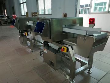 Détecteur de métaux de catégorie comestible de convoyeur à chaînes pour les fruits de mer/viande, alimentation de l'énergie 110/220v