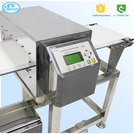 Version automatique standard de l'acier inoxydable 3D du détecteur de métaux de viande de bande de conveyeur de FDA 304