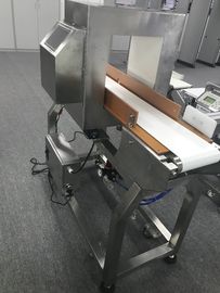 Machine de détecteur de métaux de catégorie comestible de bande de conveyeur dans des industries de transformation alimentaire